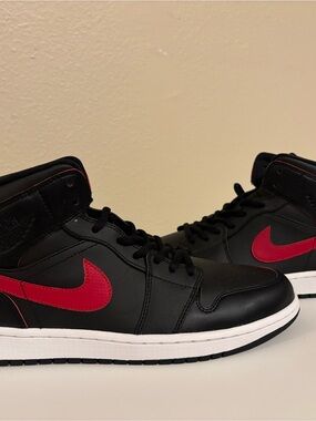Nike Men’s Black and Red High-Top Sneakers with White Sole